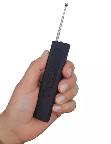 Kamera, Mikrofon und GPS-Tracker-Detektor – 6 Stunden Akkulaufzeit