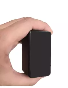 Mini waterproof 4G GPS tracker with built-in microphone - 30 days battery life
