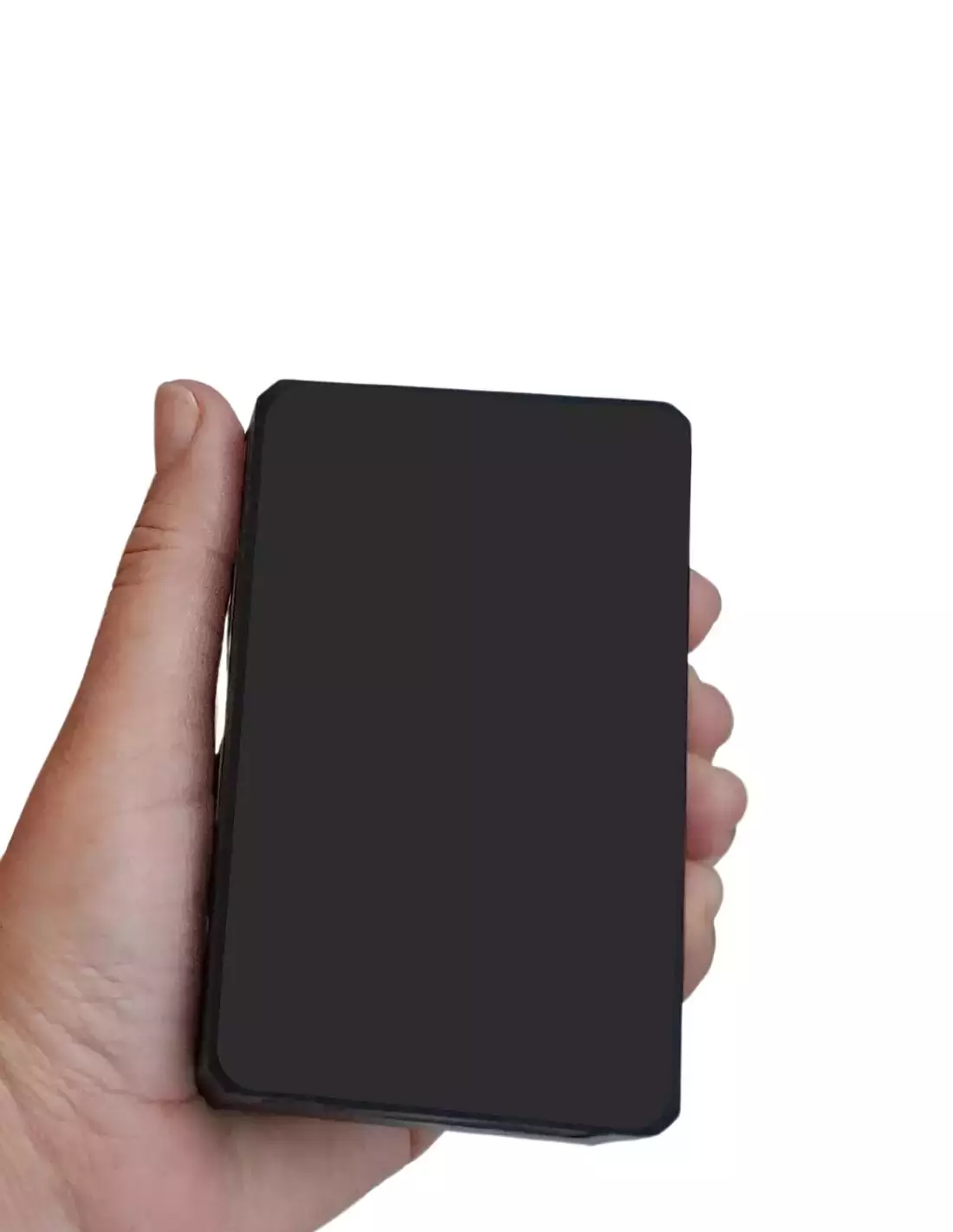 GPS tracker with engine cut-off and 100-day battery life