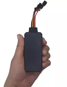 Traceur GPS voiture à brancher avec micro GSM cablé