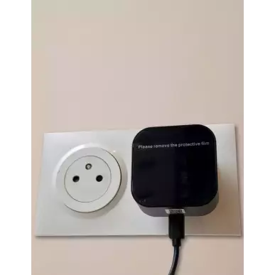 Ladegerät mit Full HD 1080P WIFI-Spionagekamera - 140° Sicht